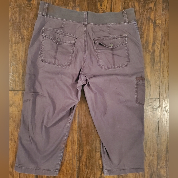 Lee Relaxed Fit 1889 Woman's Capri Pants Size M - Picture 2 of 9